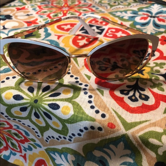 Nanette Lepore | White/Gold Cat Eye Sunglasses - Picture 2 of 6